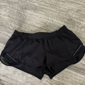 lululemon athletica Hottie Hot 2.5” Jet Black Women's Athletic Shorts sz 14